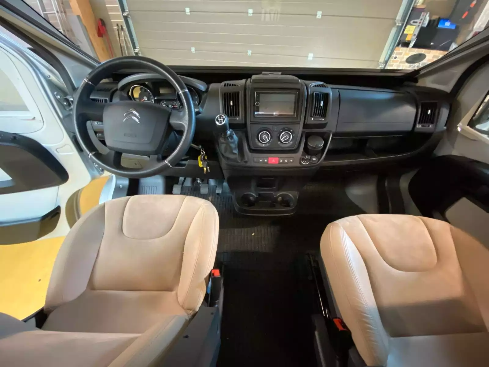 ADRIA Twin 600 SP Axess